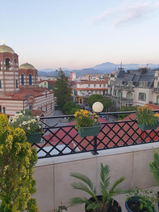 Piazza Batumi Guesthouse Zewnętrze zdjęcie