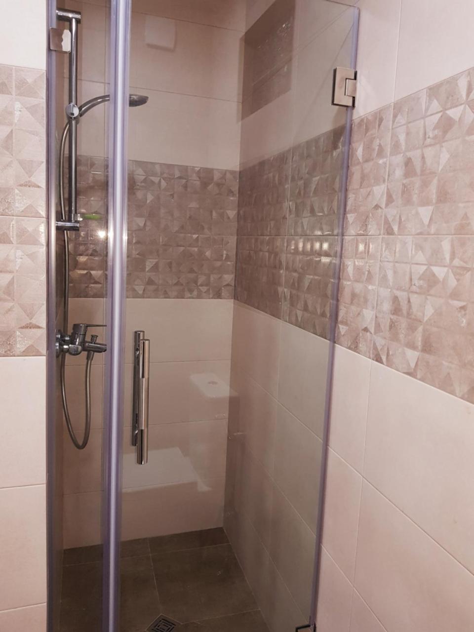 Piazza Batumi Guesthouse Zewnętrze zdjęcie