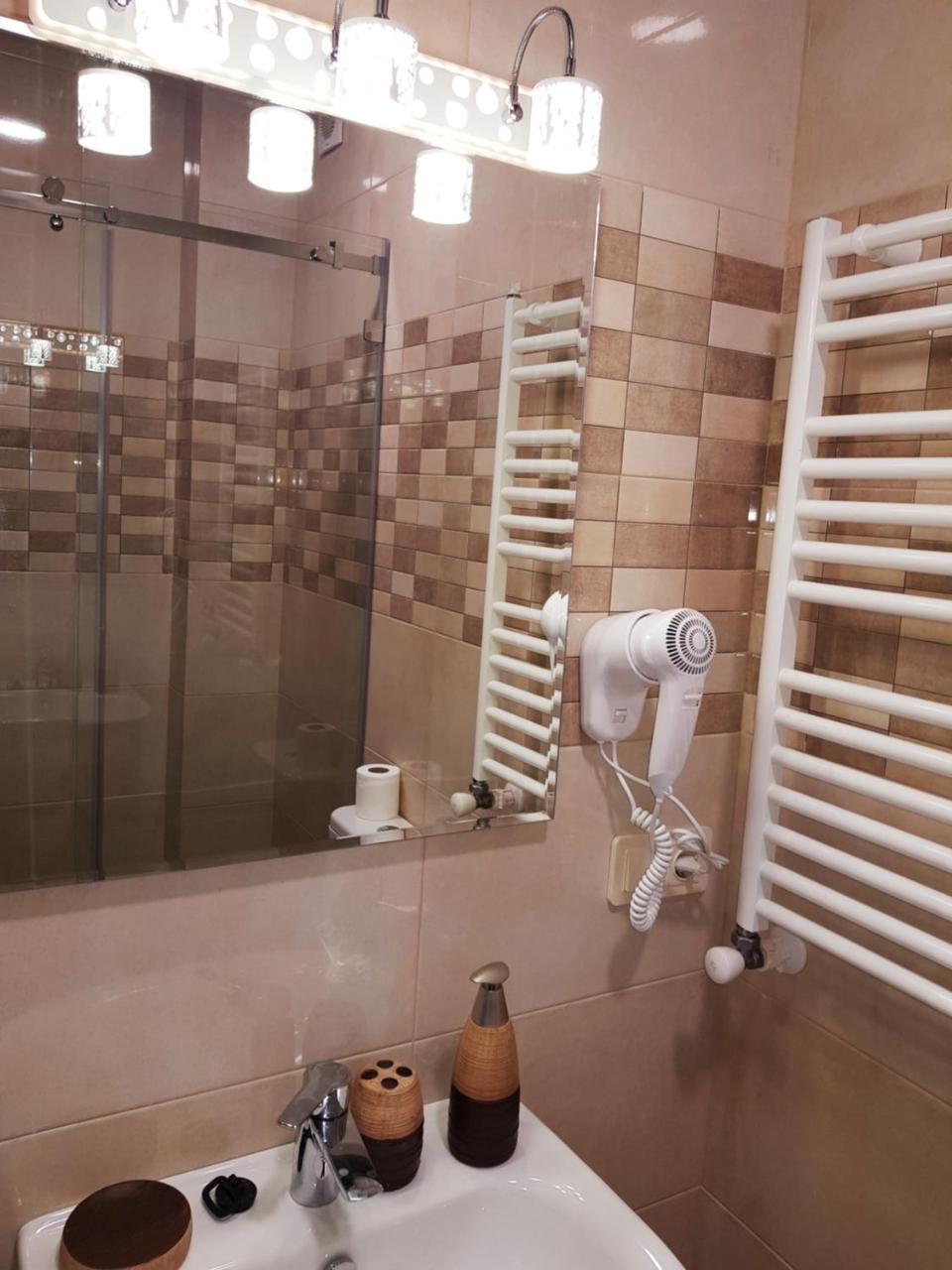 Piazza Batumi Guesthouse Zewnętrze zdjęcie