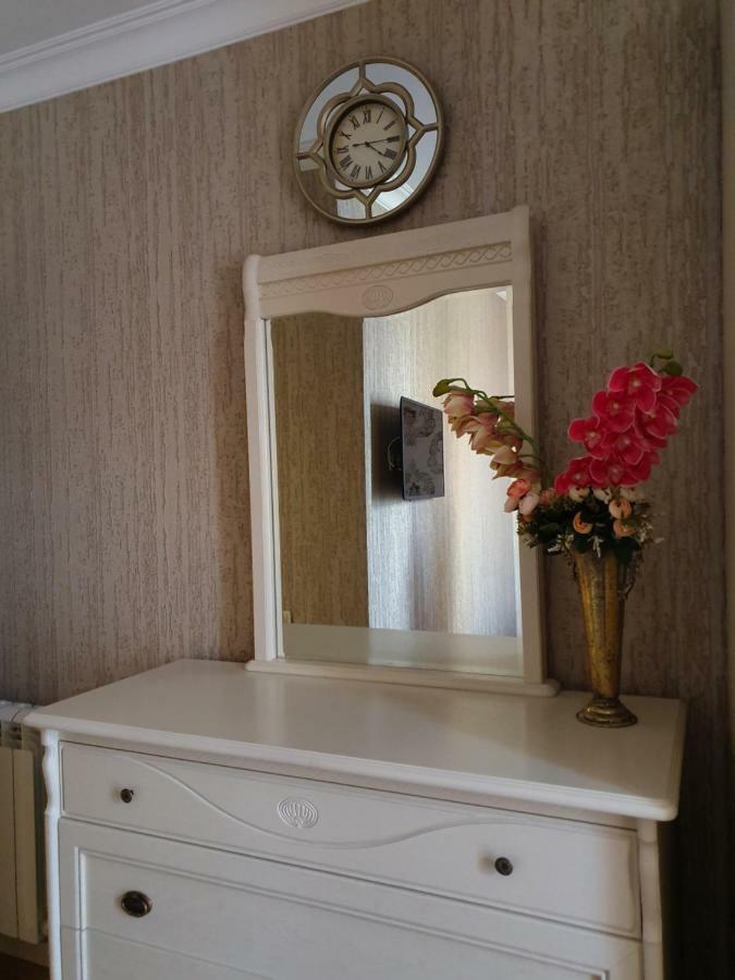 Piazza Batumi Guesthouse Zewnętrze zdjęcie